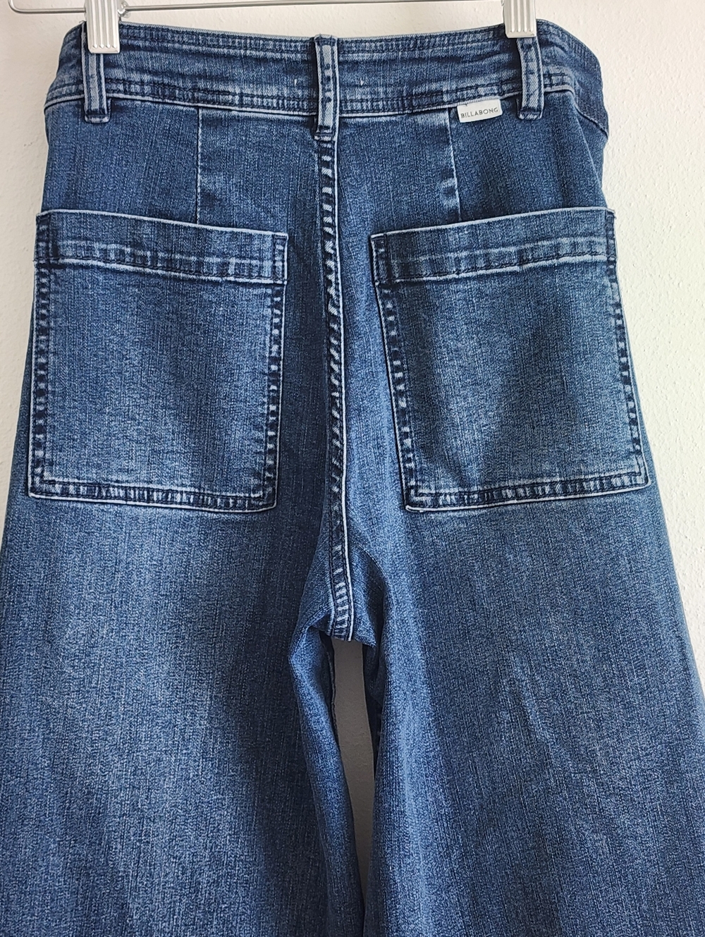 Billabong Free Fall High Rise Wide Leg Cropped Jeans Indigo Blue Size 26 - Picture 8 of 12